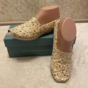 Toms Women's Animal Print Multicolor Flats